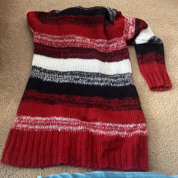 Sweater with Pockets - Picture 6 of 6